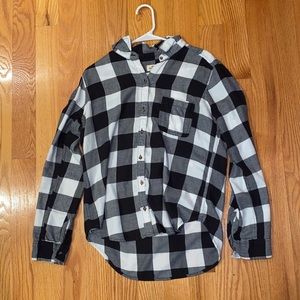 Hollister Black and Whiter Plaid Button Down